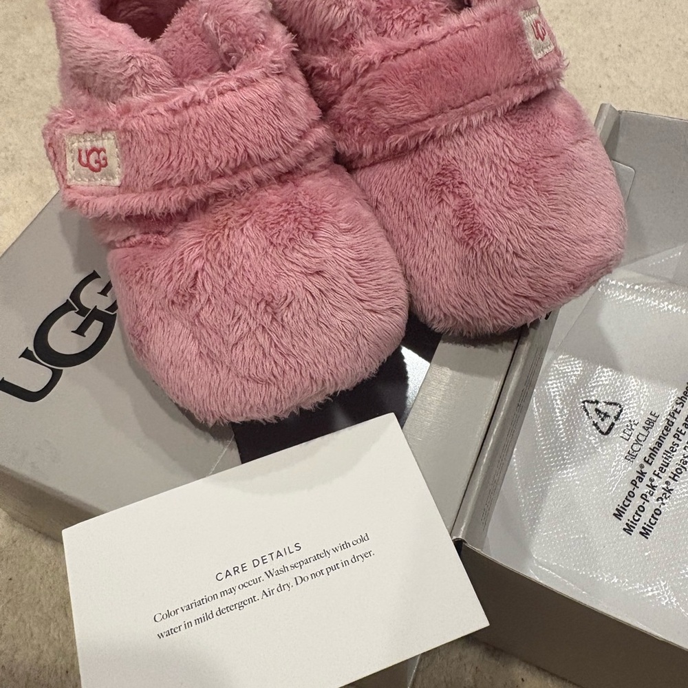 UGG Soft Pink Infant bixbee Booties